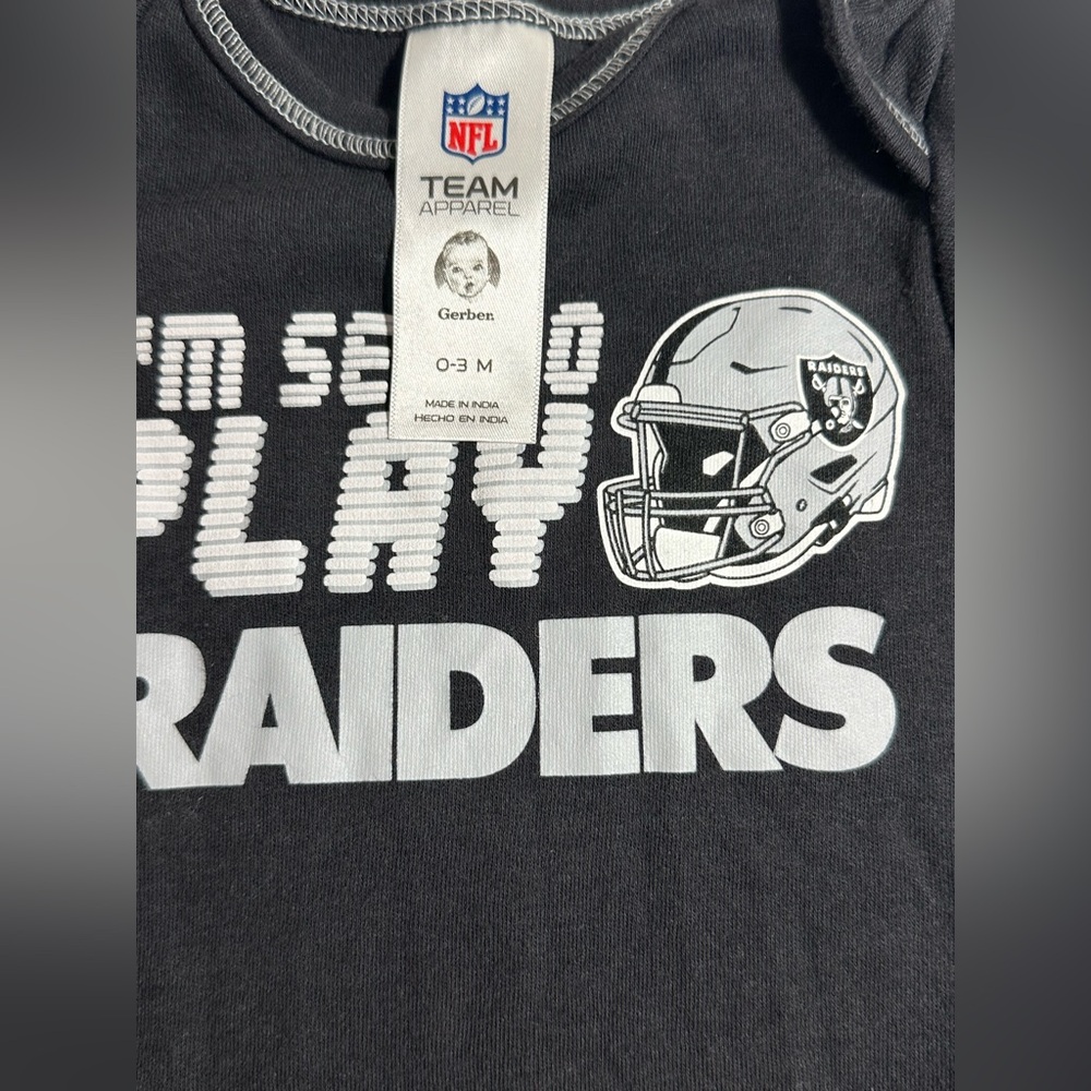 Gerber Las Vegas Raiders‎ Onesies  Babies 0-3M Black Silver White 2 Bodysuits - Picture 4 of 8
